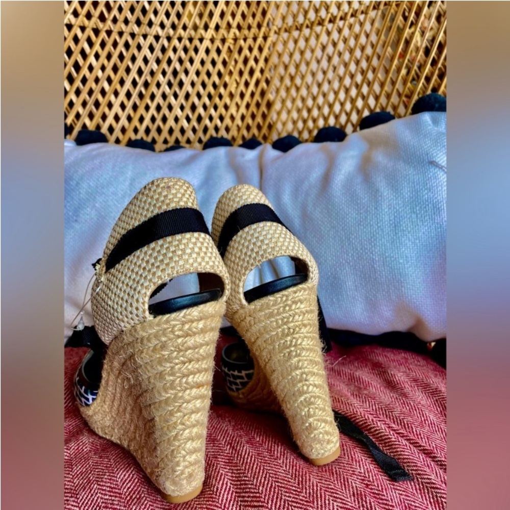 WHBM wedges NWOT